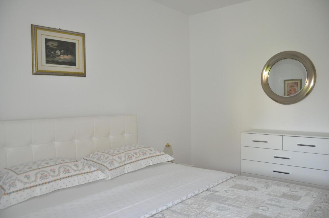 Apartmaji Stamcar Izola Buitenkant foto